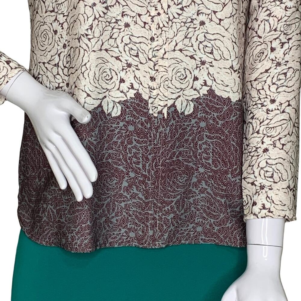 Ann Taylor Top Long Sleeve Roses Print Long Sleeve Size XS Petite - Picture 4 of 10